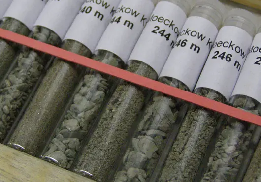 Cutting Samples - GEO-data Logging